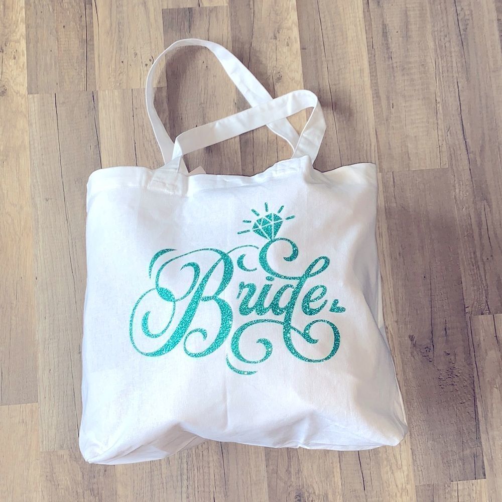 5/30 Bride with sparkle bag